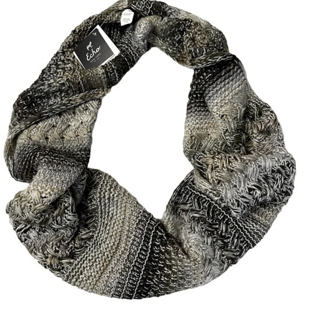 🎁 NWT Echo neutral & silver metallic textured infinity scarf, tan gray black
